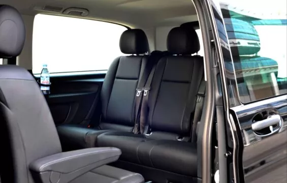 Mercedes Vito luxury interior, passenger seats covered in black-colored leather
