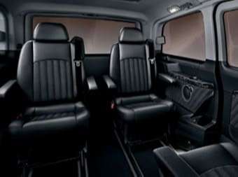 Mercedes Viano luxury interior, passenger seats covered in black-colored leather